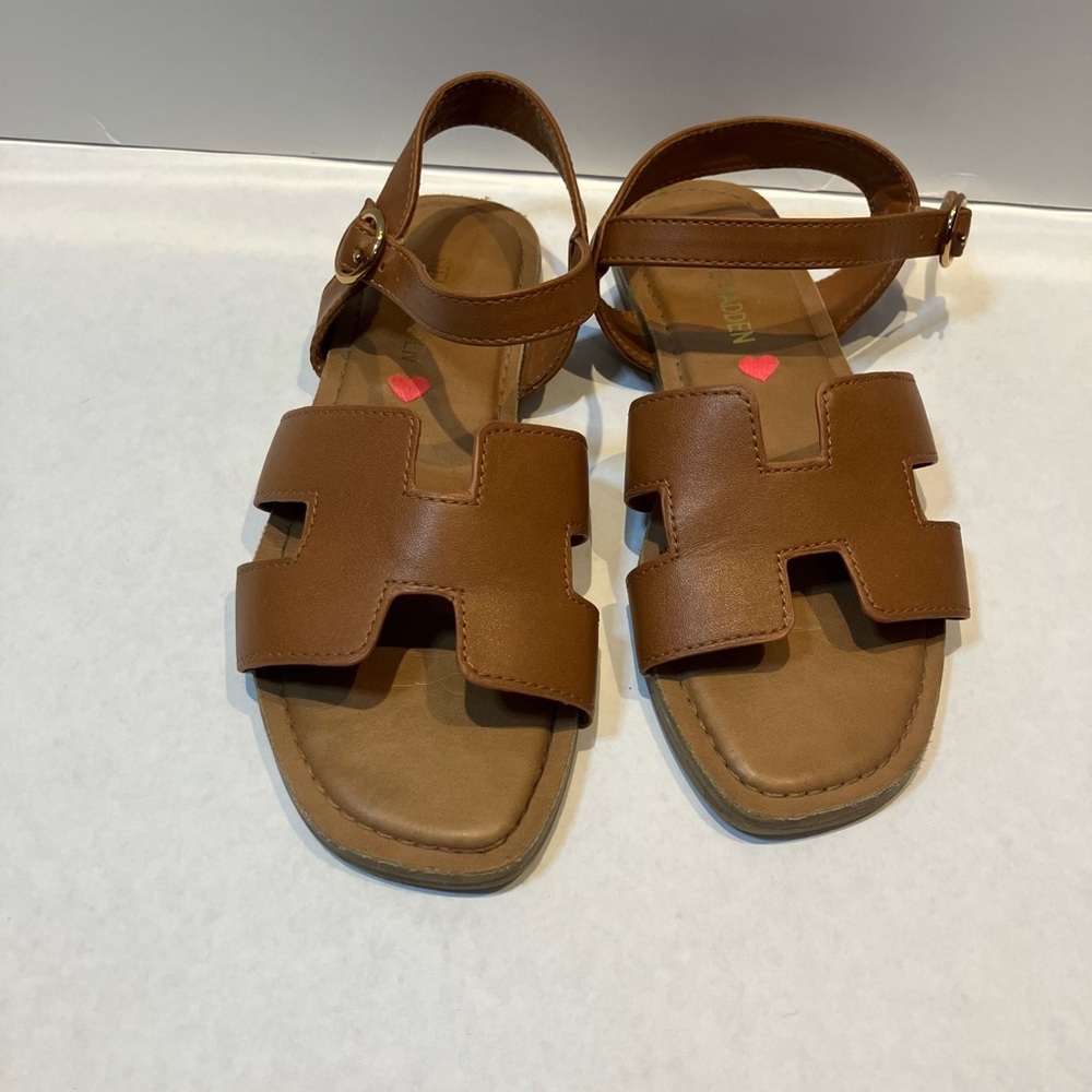 Steve Madden Brown Leather Sandals size 2 (little girl)